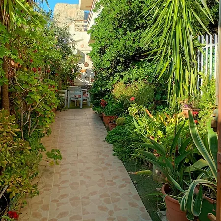 فندق مبيت وإفطار La Palma San Francesco سيفراكافالو